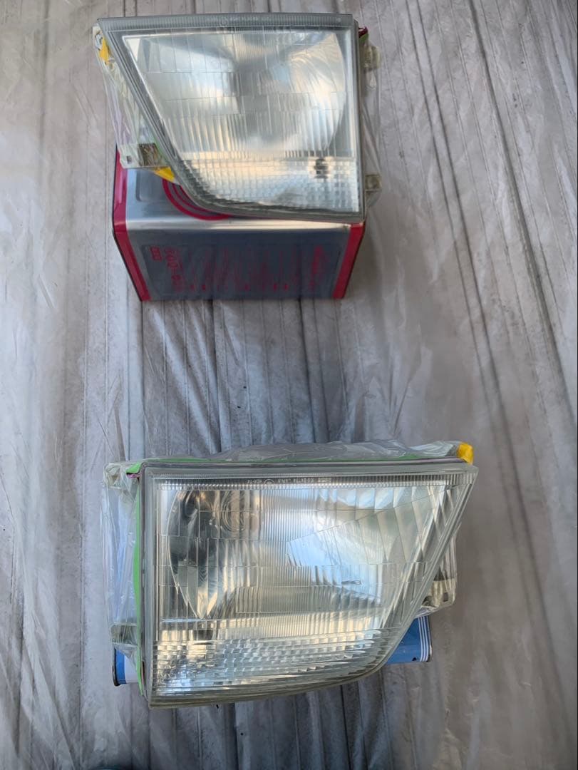 キャラバン前期 純正品コーティング加工済ヘッドライトコーナーレンズ4点セット