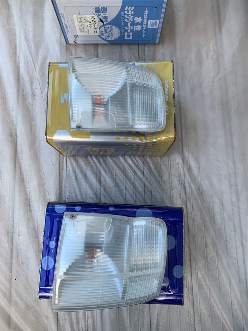 キャラバン前期 純正品コーティング加工済ヘッドライトコーナーレンズ4点セット