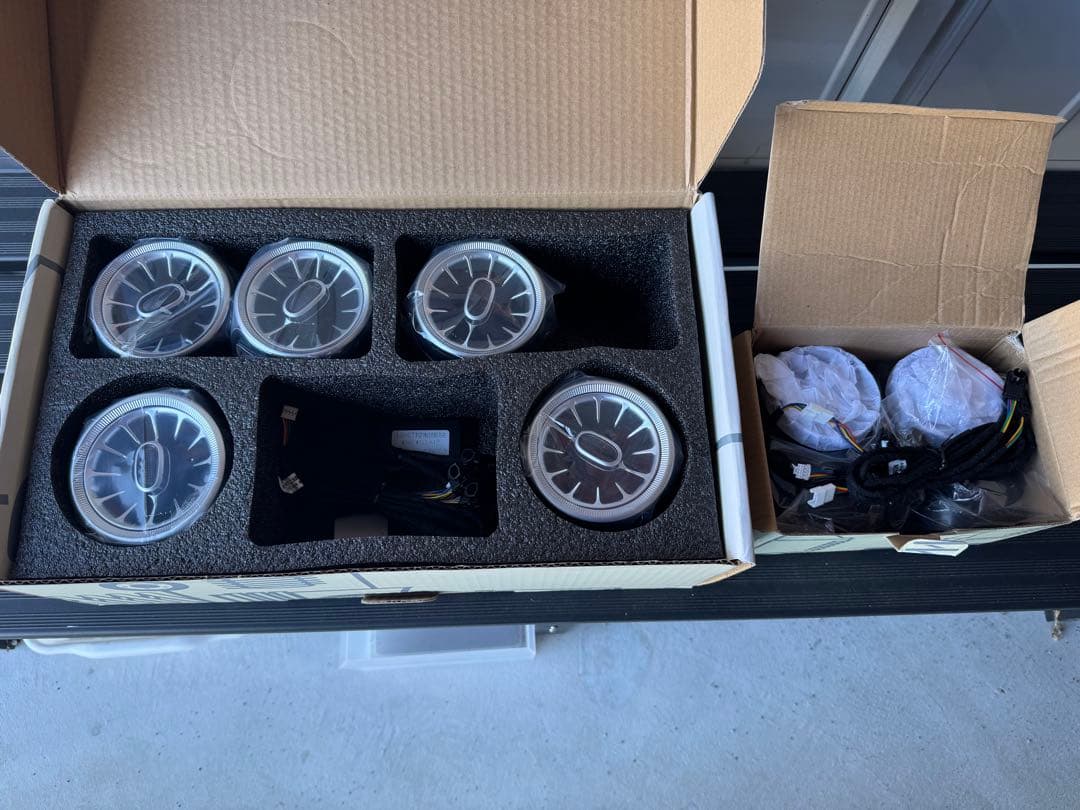 ベンツ C-Class/GLC(W205/W253) アンビエントライト 送風口