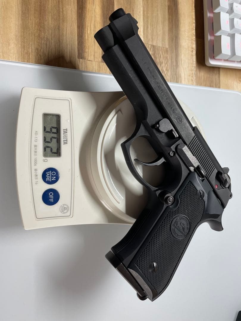 KSC M9 ベレッタ　ガスガン二丁　マガジン4つ付き