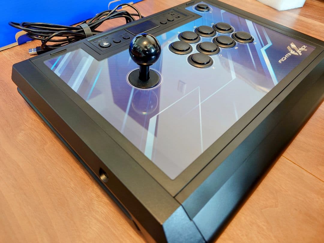 （ほぼ新品) HORI ファイティングスティックα 　SPF-013