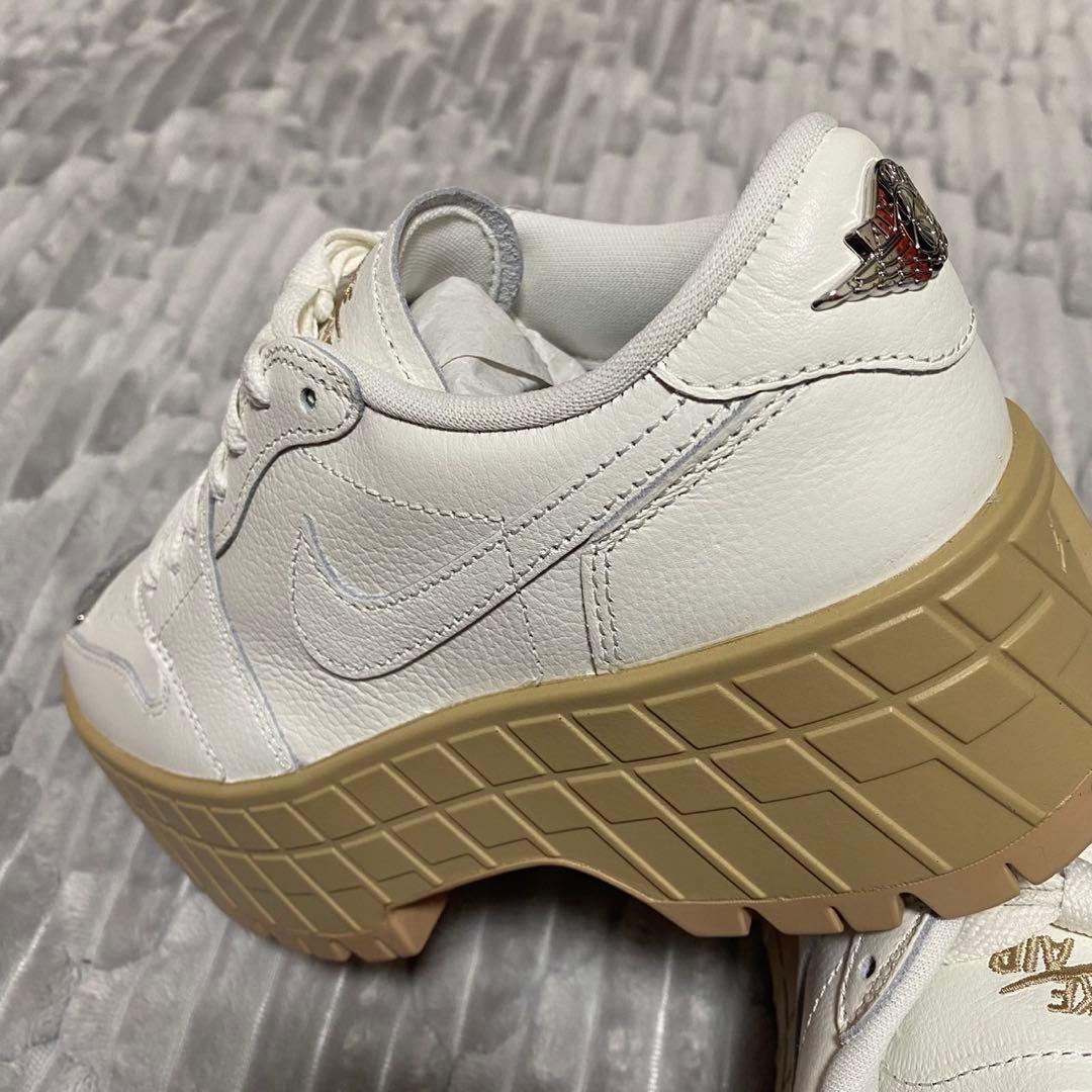 新品ナイキ ウィメンズ エアジョーダン 1 ブルックリン ロー 24.5㎝