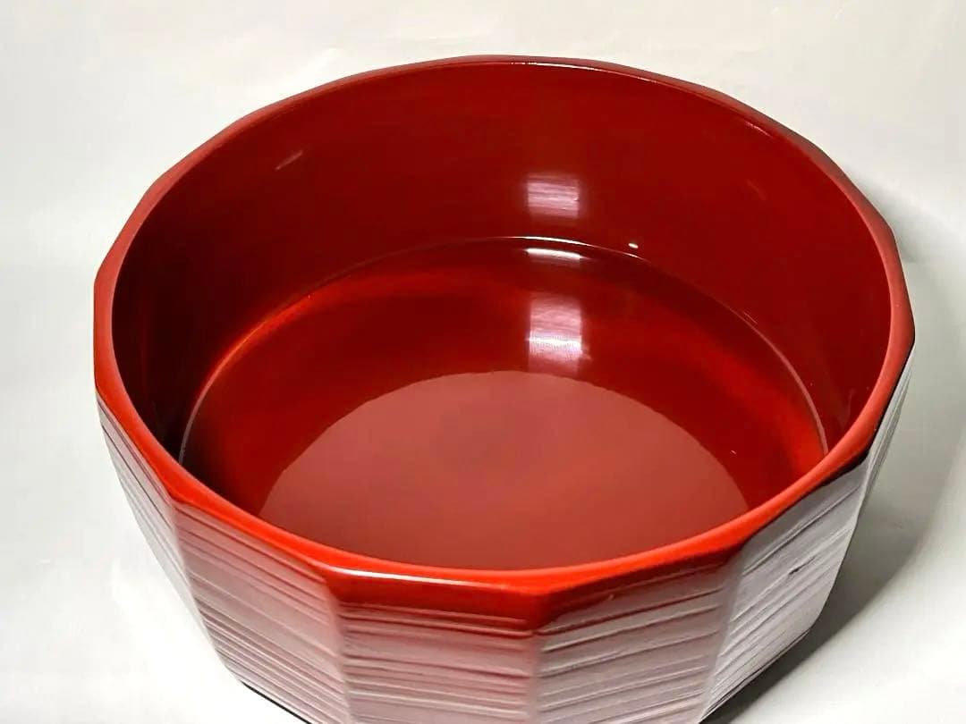 No 11 【たたき彫古代朱くり抜き茶櫃】定価：120,000円