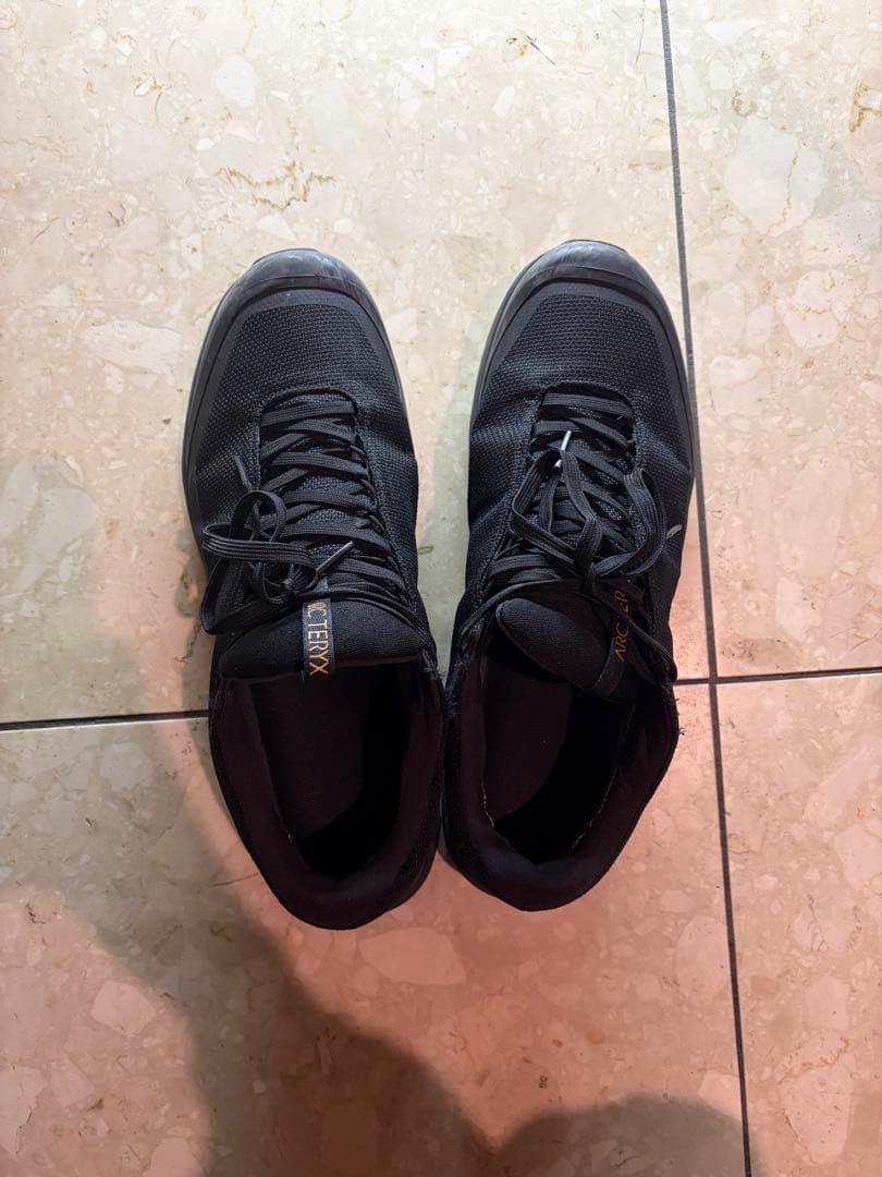 ARC'TERYX シューズ