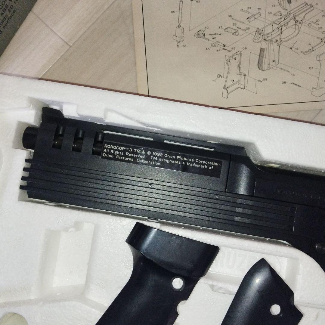希少　ロボコップ ガスガン AUT09 MARUZEN オート9MK-11500