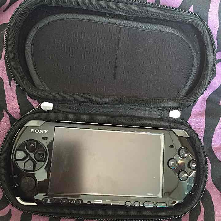 PSP(ケース付き)