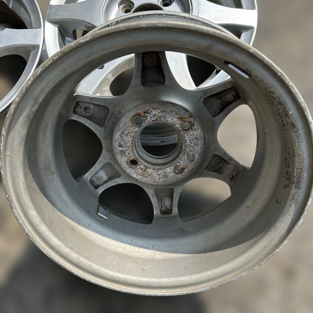 13インチ シルバー 6スポークホイール