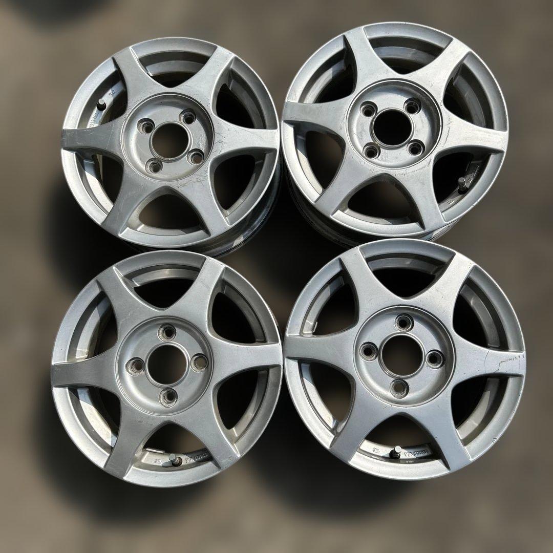 13インチ シルバー 6スポークホイール