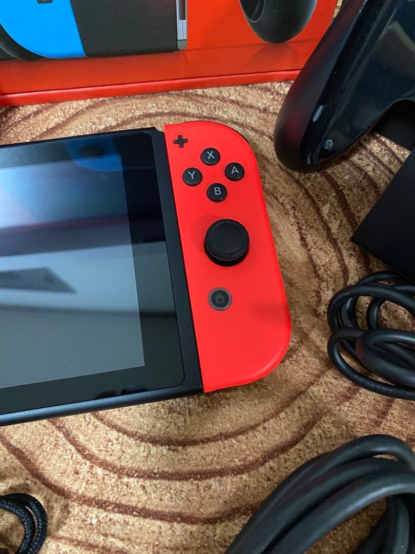 Nintendo Switch ニンテンドースイッチ本体　ネオン ①