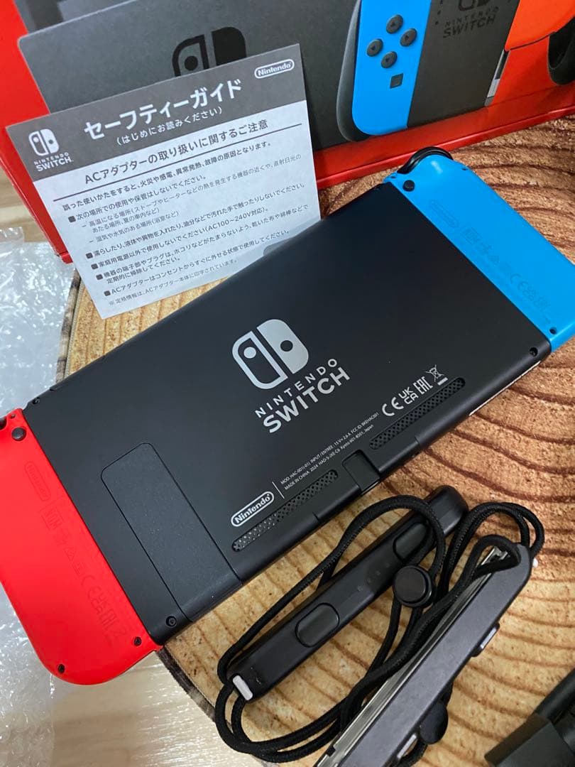 Nintendo Switch ニンテンドースイッチ本体　ネオン ①