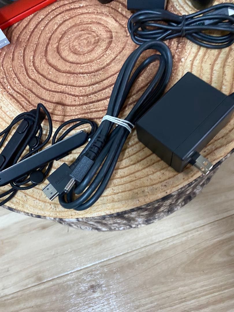 Nintendo Switch ニンテンドースイッチ本体　ネオン ①