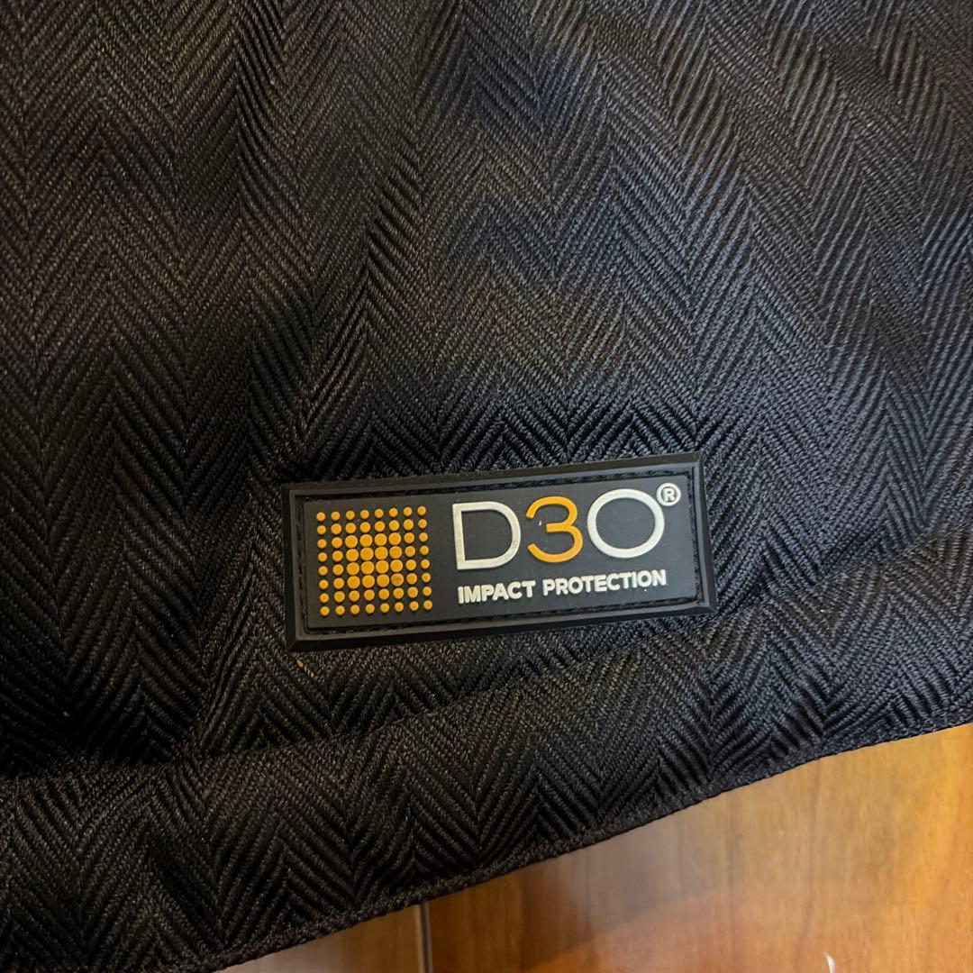 HYOD ファー、プロテクター付きジャケット　LLサイズ　黒