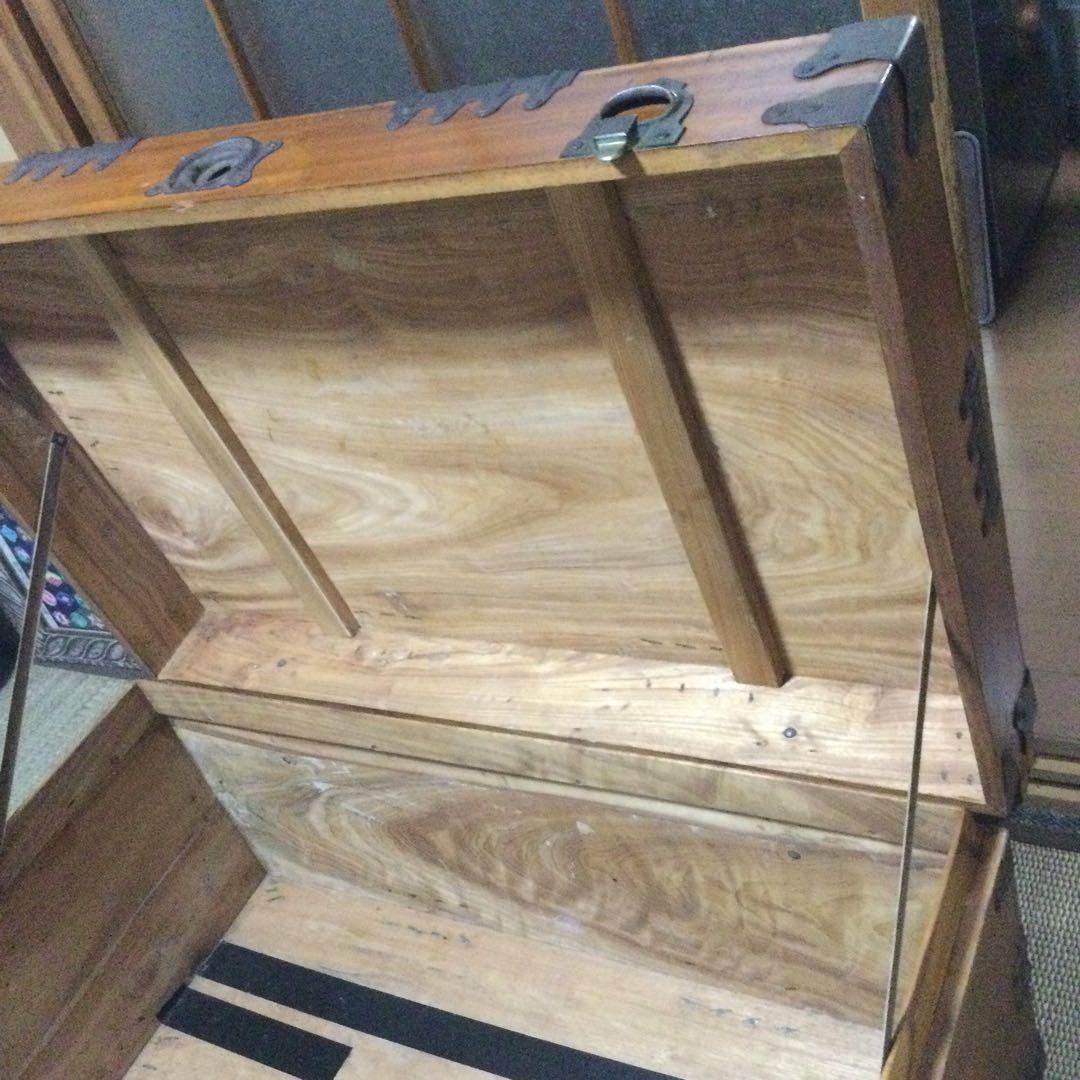 韓国のアンティーク箪笥(バンタジ) canaにさせて頂きます