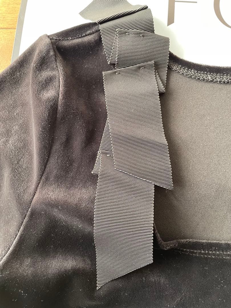 FOXEY 茶色ベロア素材　リボン付き長袖トップス