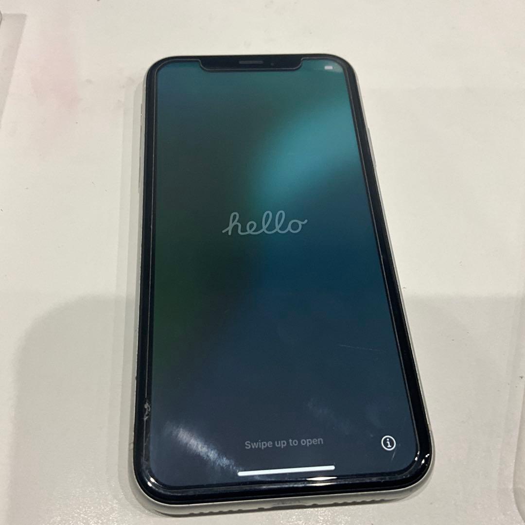 Apple iPhone XR ホワイト128GB SIMフリーケース付き