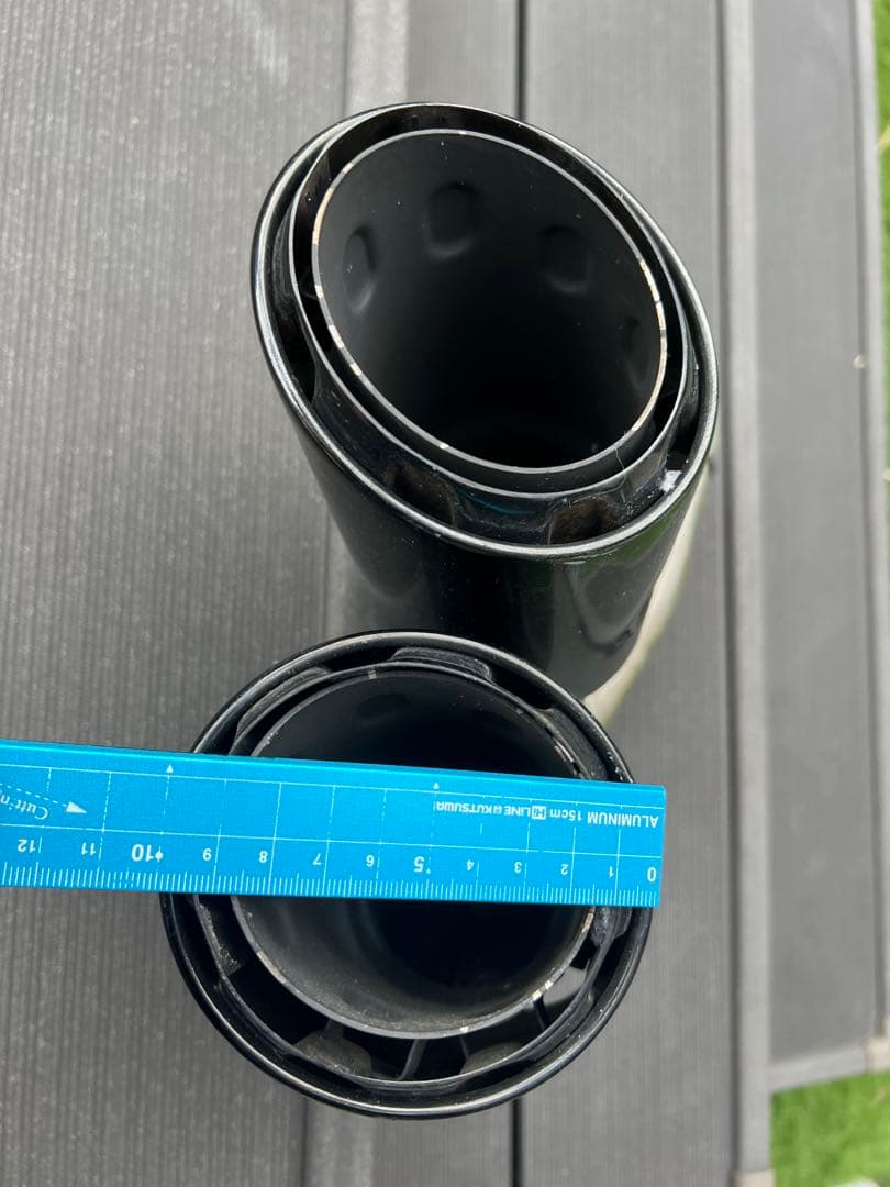 ポルシェ　カイエン 2018年式以降　4本出しマフラーカッター 左右セット