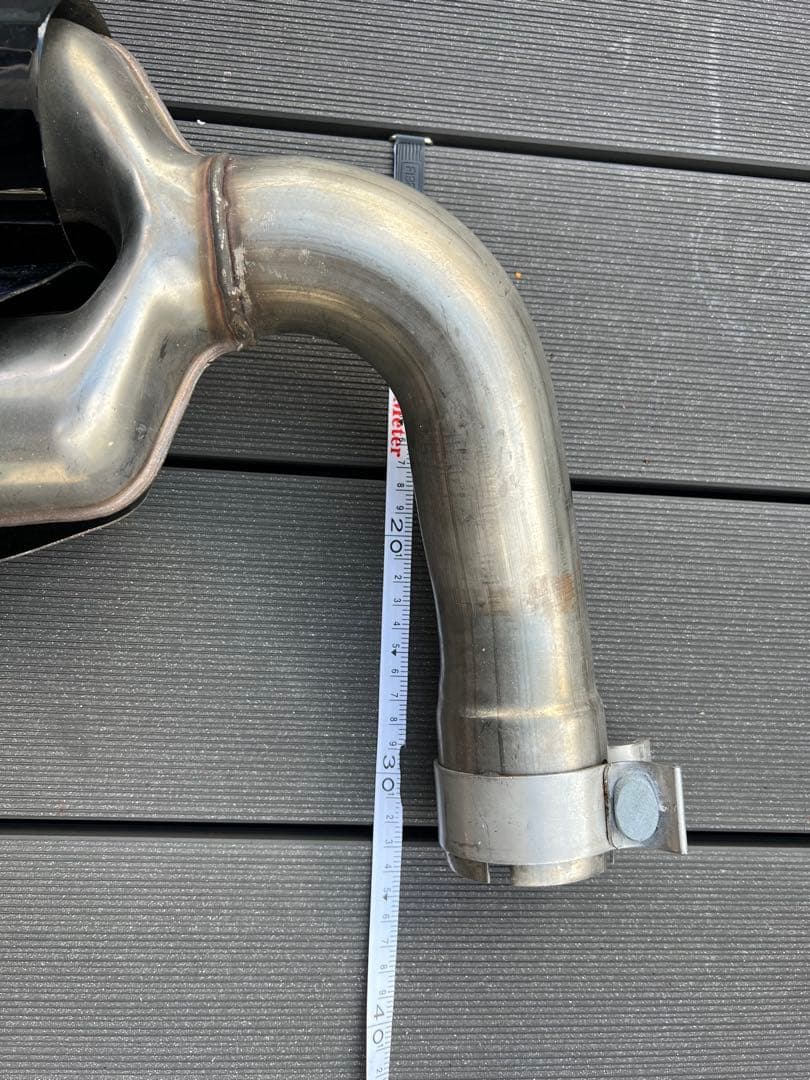 ポルシェ　カイエン 2018年式以降　4本出しマフラーカッター 左右セット