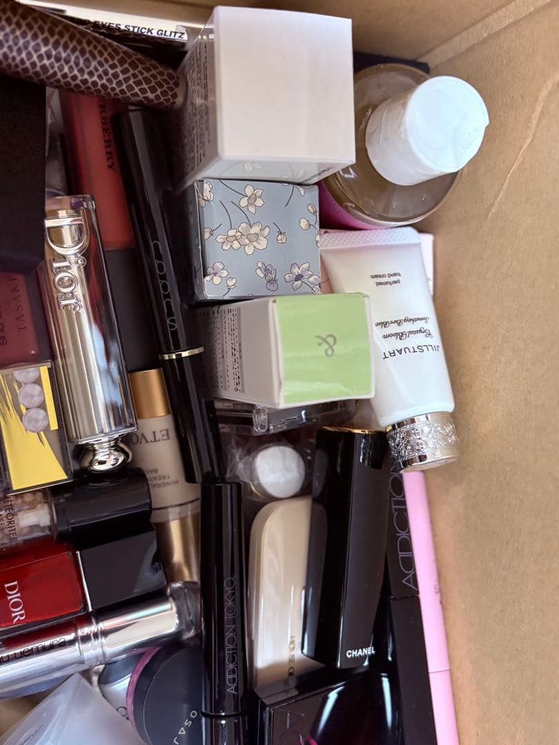 メイクアップ・スキンケアトライアルセットまとめ売り