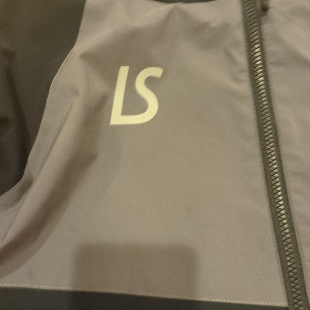 ルースイソンブラピステ・ウィンドブレーカー L