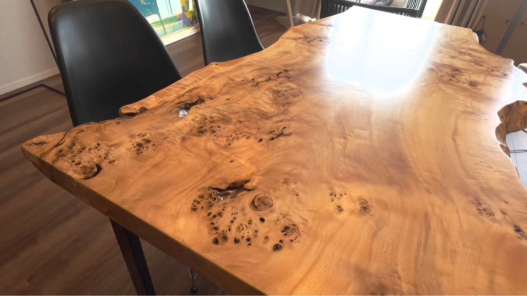 アトリエ木馬ブランド　一枚板ダイニングテーブル　W1400×D800×H700
