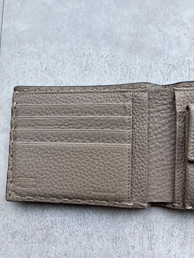 FENDI ケース付きセレリア