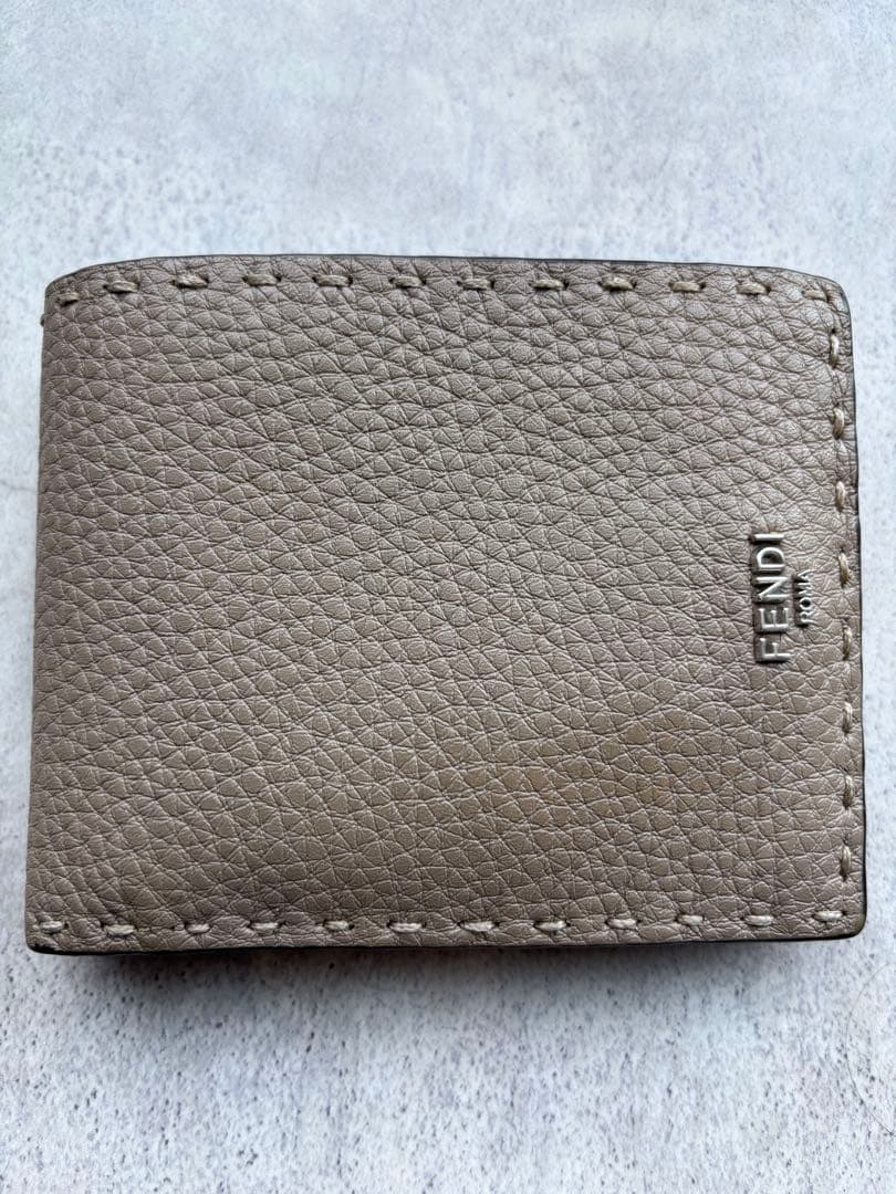 FENDI ケース付きセレリア