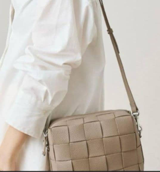 sachi　IACUCCI ベルタ S サンドベージュ　イアクッチ