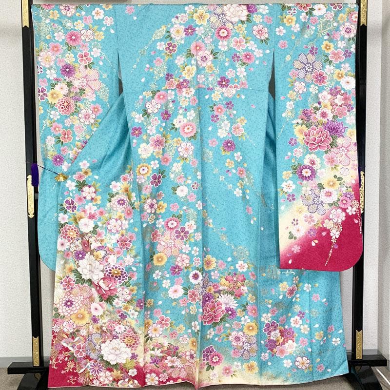 512z23☆かわいい！振袖 銀通し 古典柄 ラメ刺繍 金彩☆美品 成人式結婚式