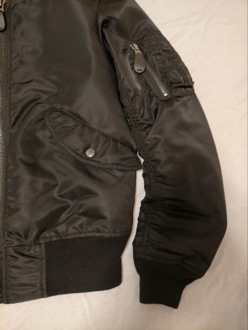 AVIREX ブラック MA-1 フライトジャケット