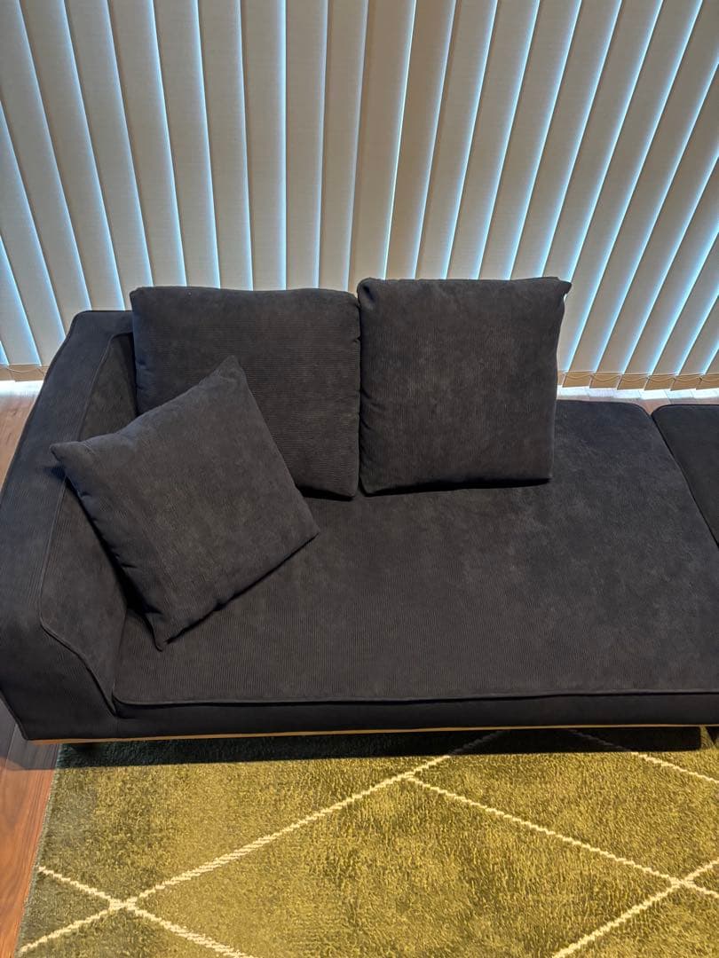 まさる　コーデュロイ カウチソファ 天然木 オットマン付　仙台市手渡し