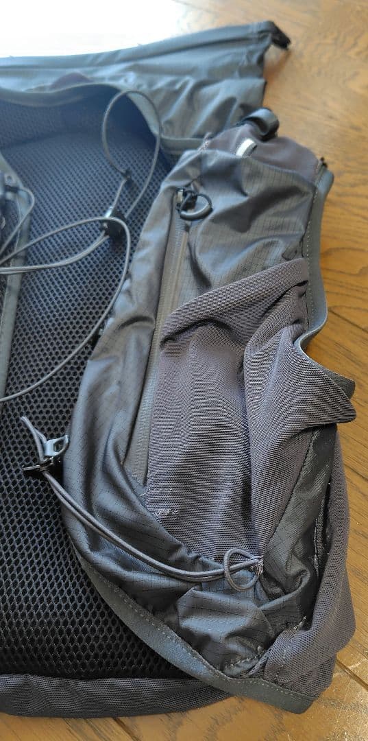 サロモン　ADV SKIN Cross season15（クロスシーズン15）M