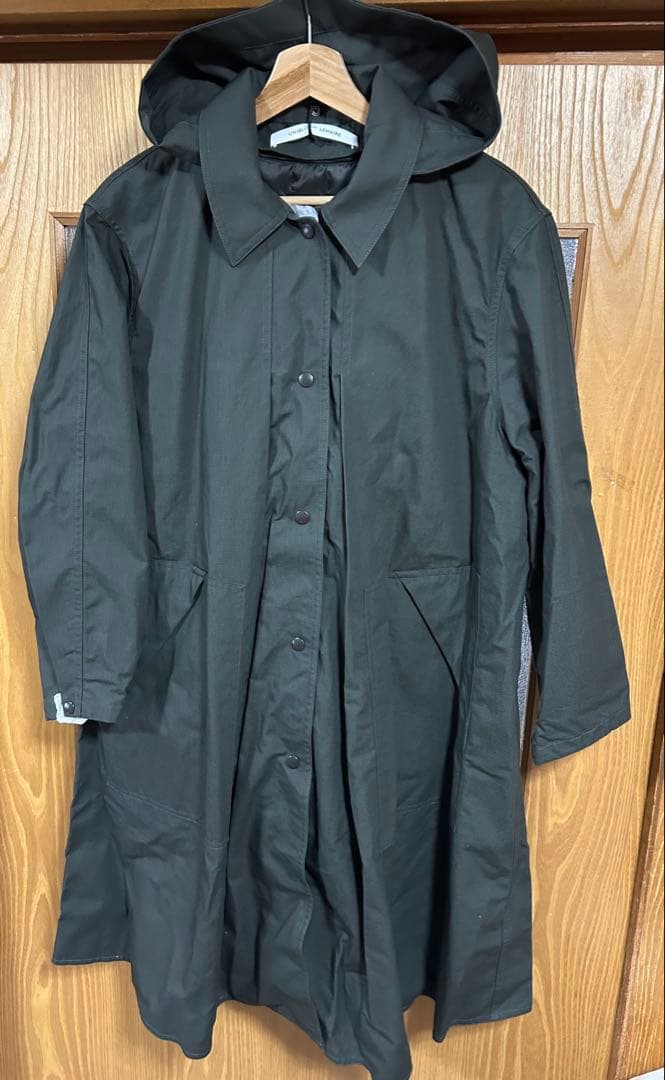 新品未使用品UNIQLO AND LEMAIRE フーテッドコートダークグリーン