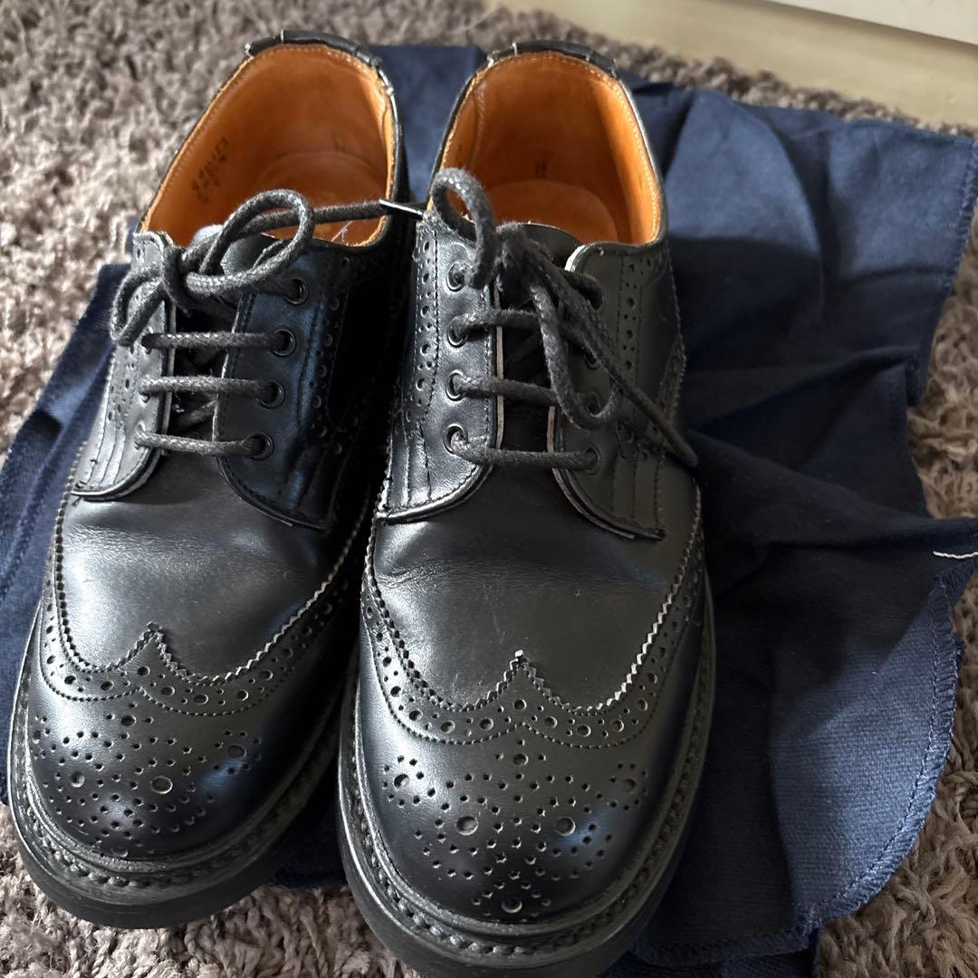 Trickers wing tipレースアップシューズ　サイズ23、ブラック