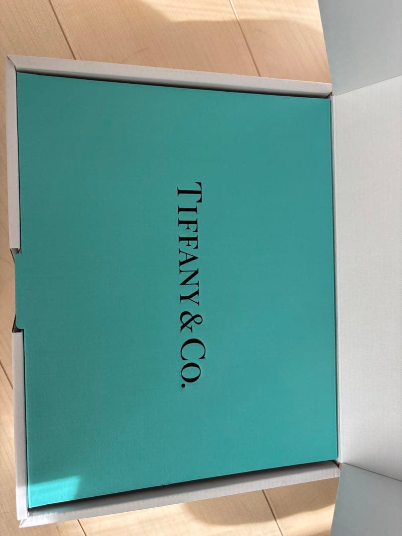 Tiffany & Co. ローズゴールドモイスチャライジング ハンドクリーム