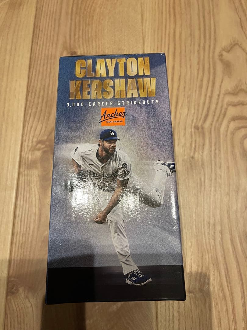 ドジャース　カーショウ 3000奪三振 記念ボブルヘッド