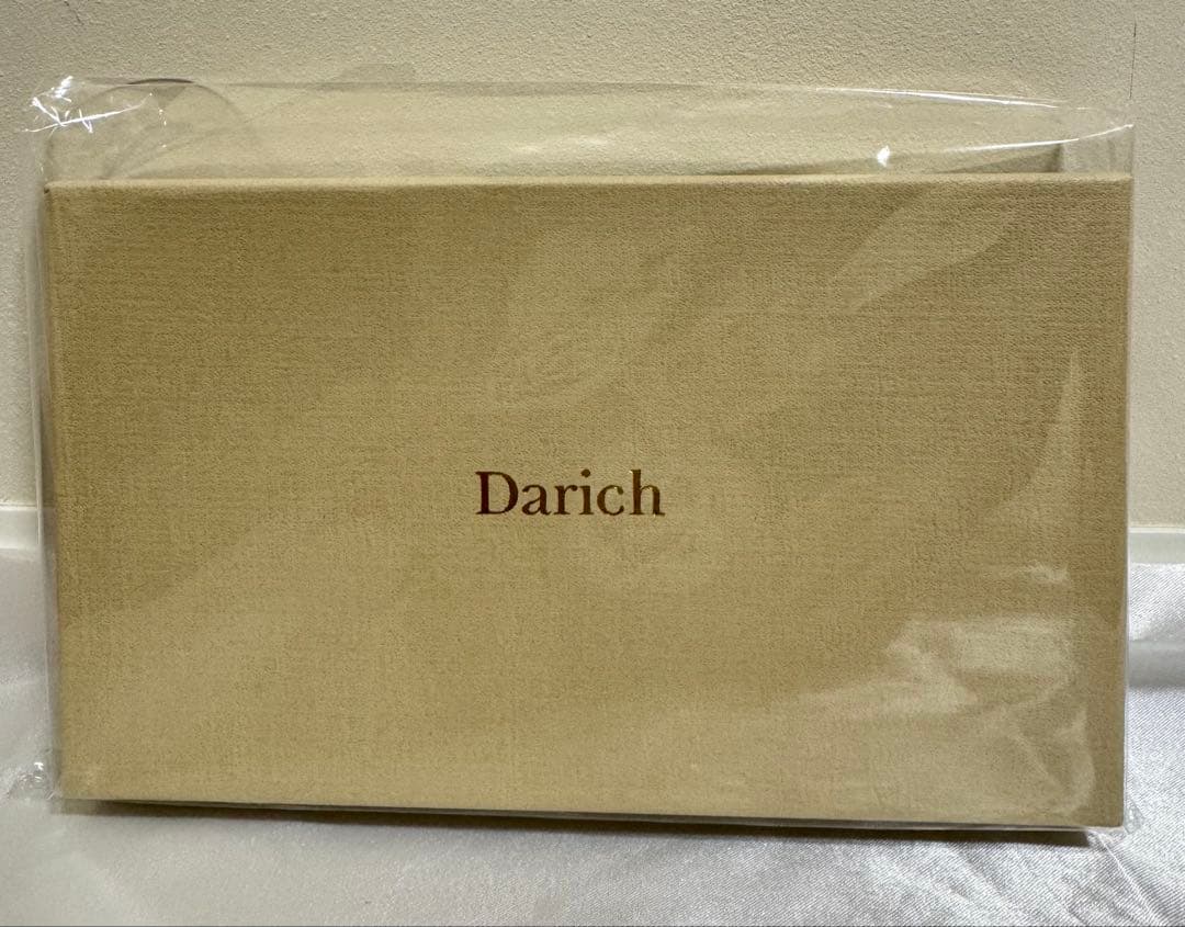 Darich キルティングビジューDDチャームiPhoneケース　16Pro 黒