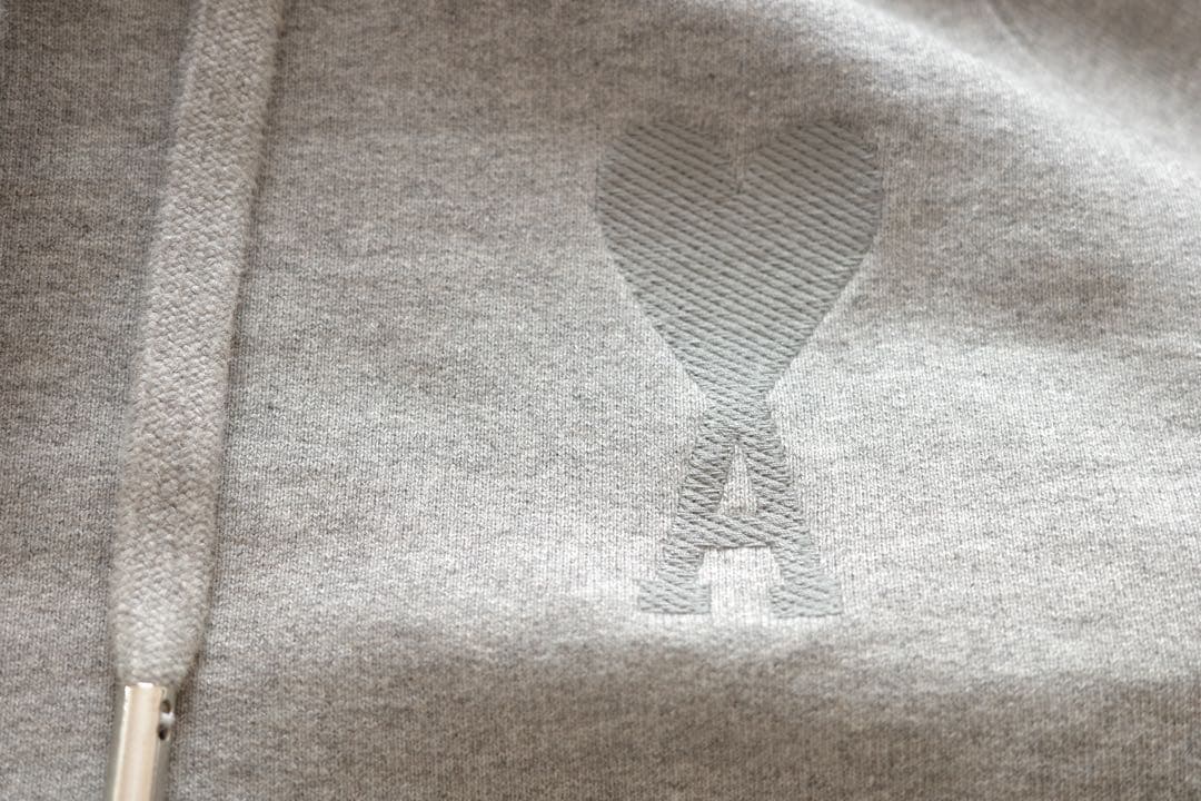 ami paris アミパリス フーディAMI DE COEUR ロゴ 刺繍