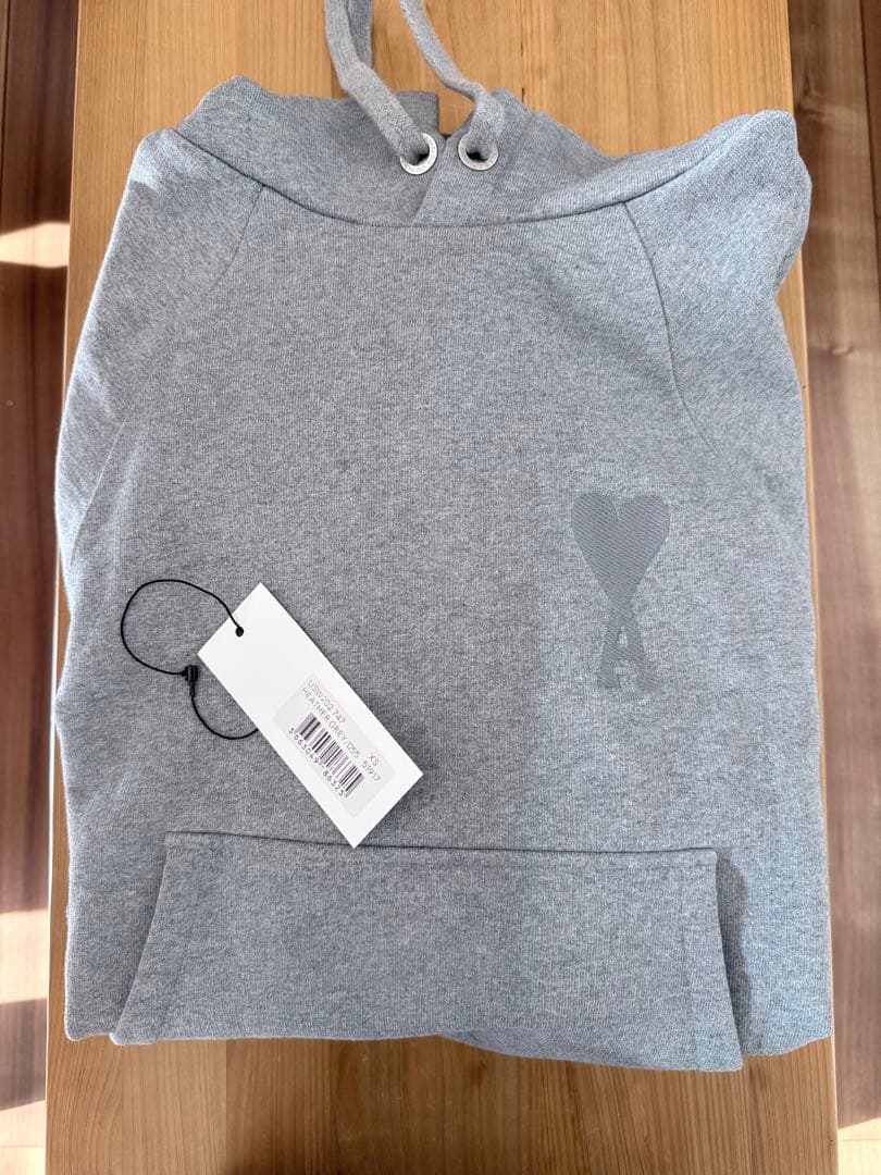 ami paris アミパリス フーディAMI DE COEUR ロゴ 刺繍