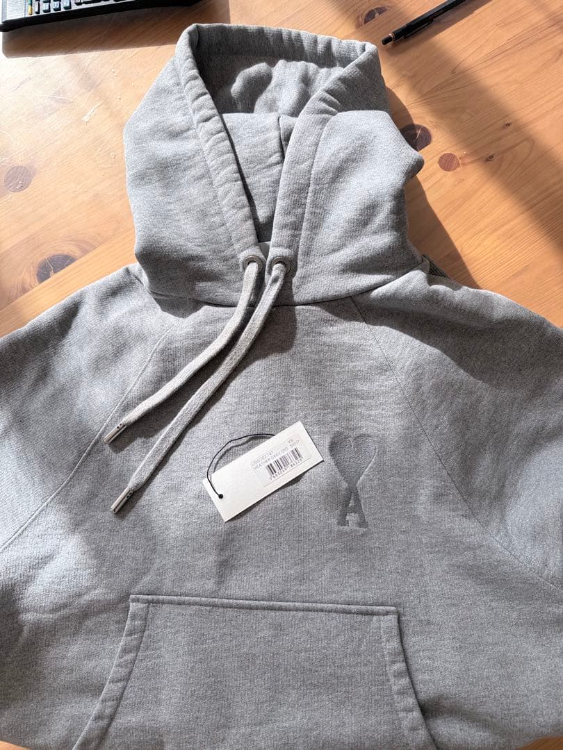 ami paris アミパリス フーディAMI DE COEUR ロゴ 刺繍