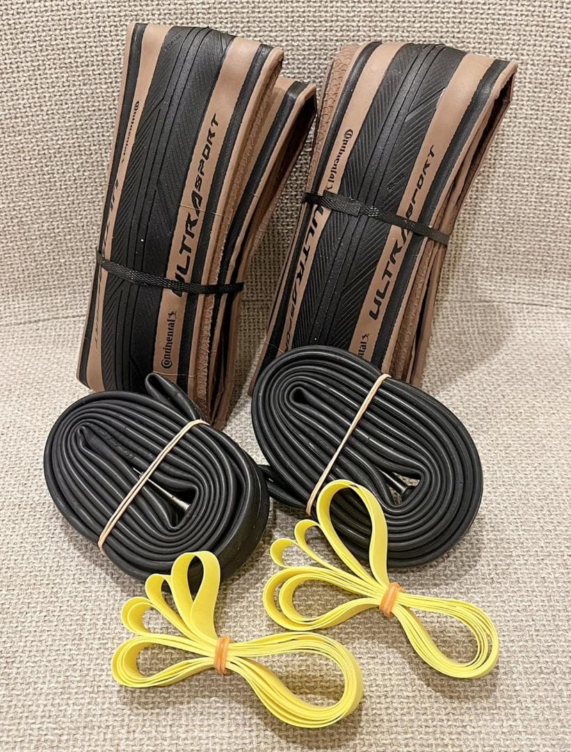 コンチネンタル Ultra Sport 3　タイヤセット　２本