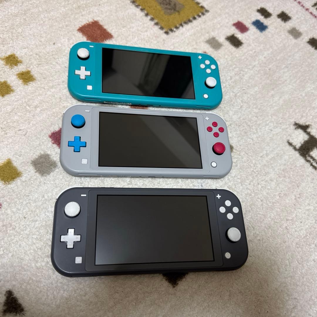 Nintendo lite 3台、初期化済み、問題なく動作します。