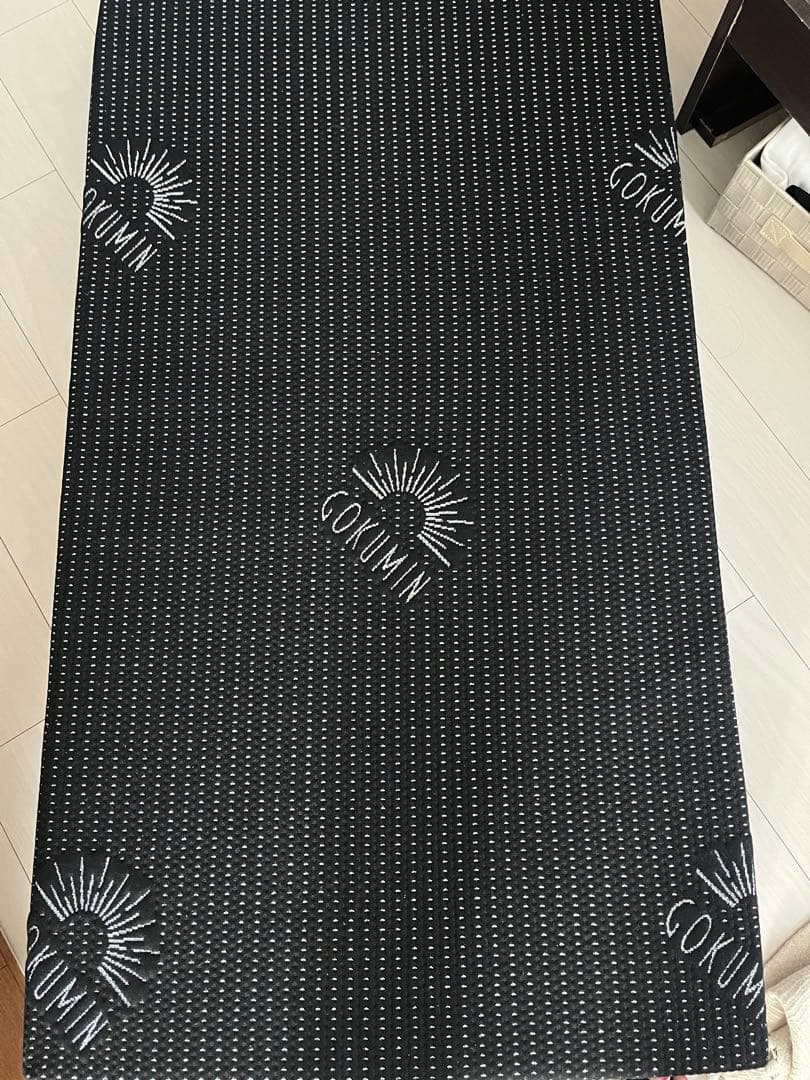 美品　GOKUMINプレミアムハイブリッドマットレス　セミダブル