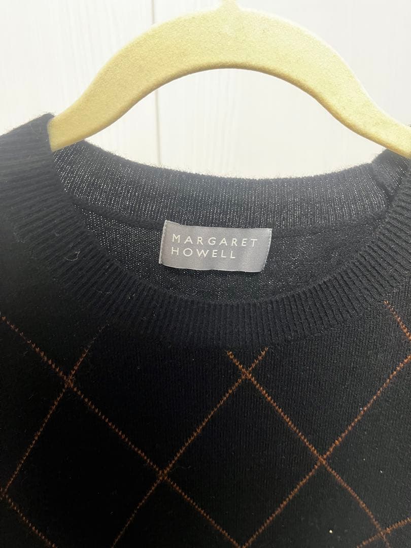 MARGARET HOWELL ブラックノースリーブニットベスト