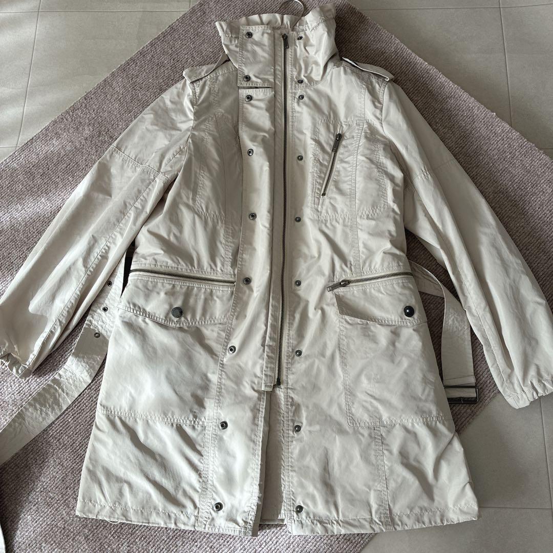 バーバリーロンドン♡キルティングライナー付き ナイロンジャケット 襟フリル 40