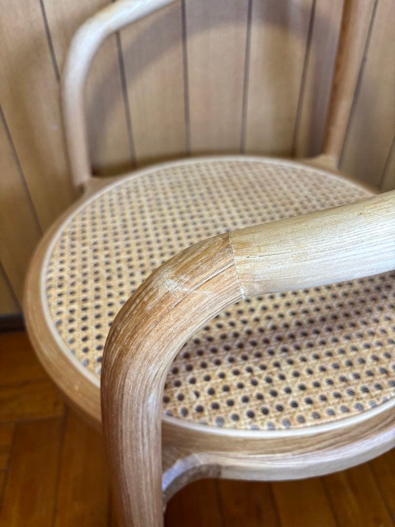 値下げ不可愛知県刈谷市/木製ラタンシートダイニングチェア/送料込み