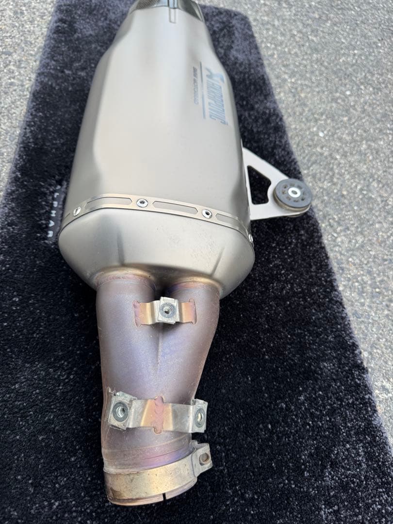  R1250GS純正オプション Akrapovic スリップオン チタン製