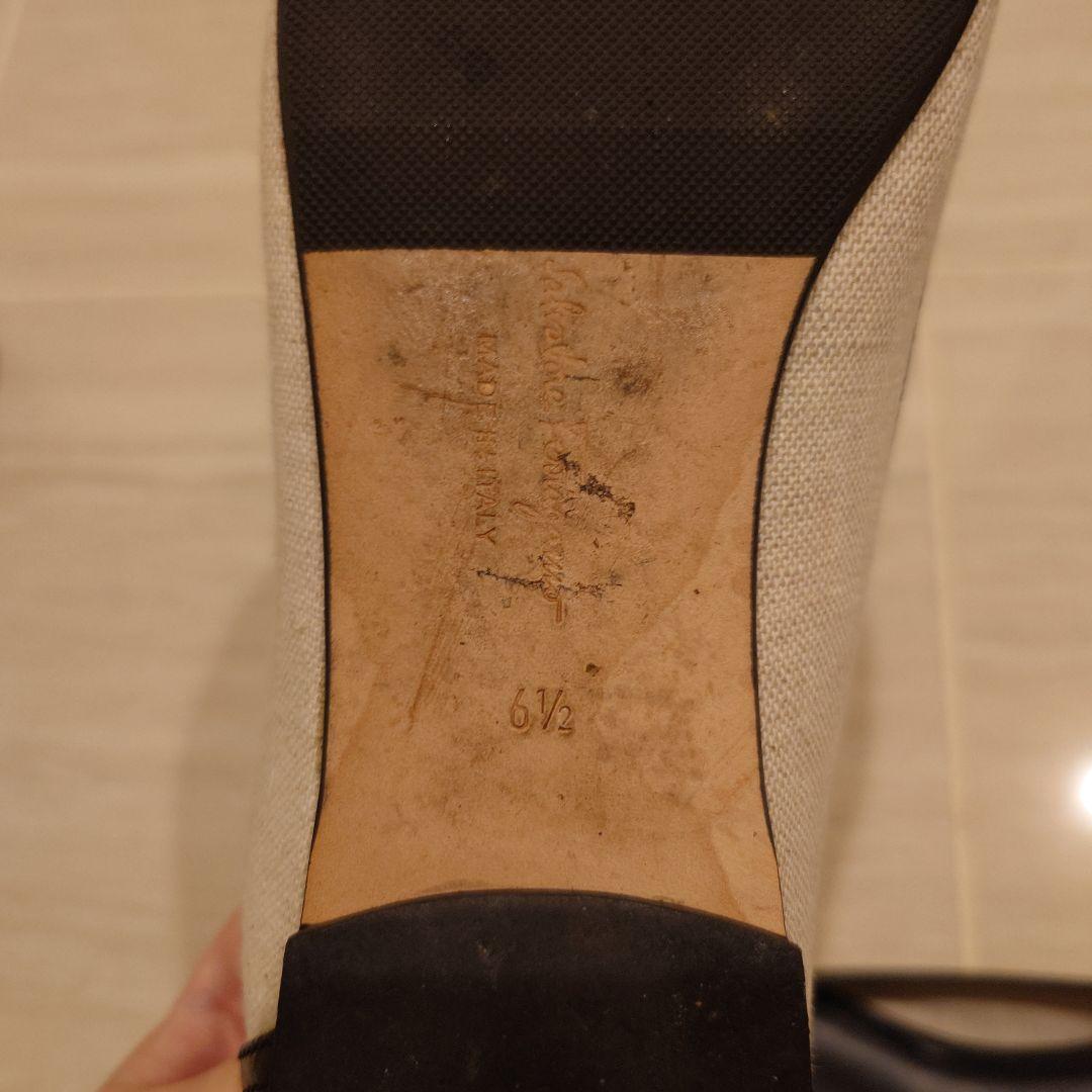 Ferragamo フラットシューズ ベージュ/ブラック