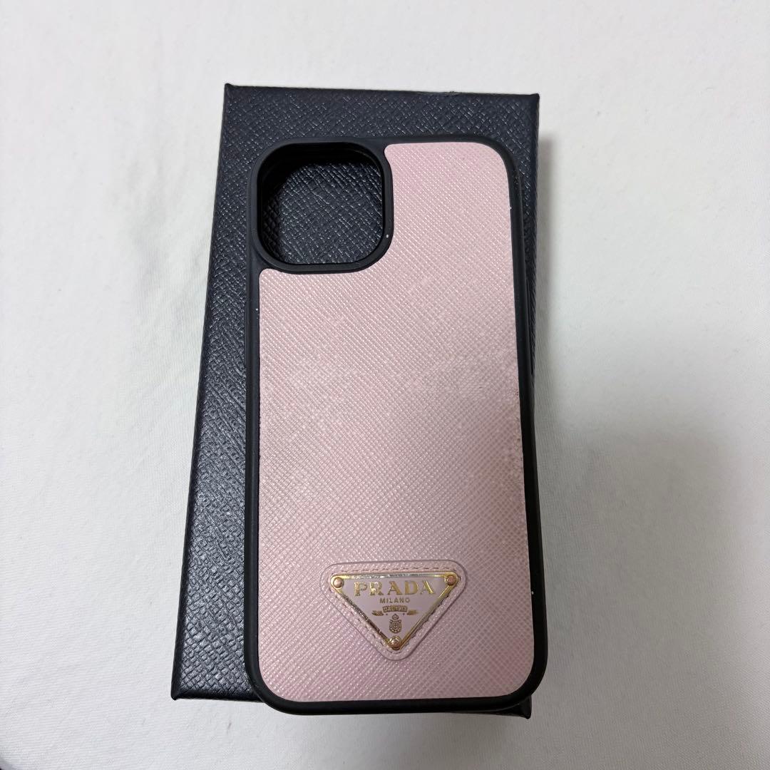 PRADA iPhone15ケース サフィアーノ