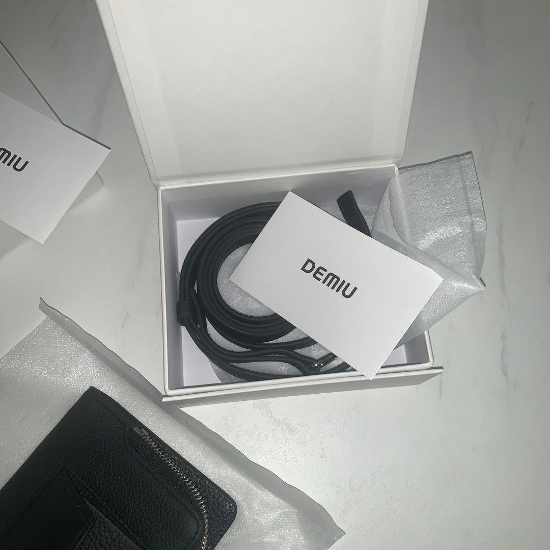 デミュウDEMIU スマホケース 手帳型ブラック マルチ専用ストラップ付き本革