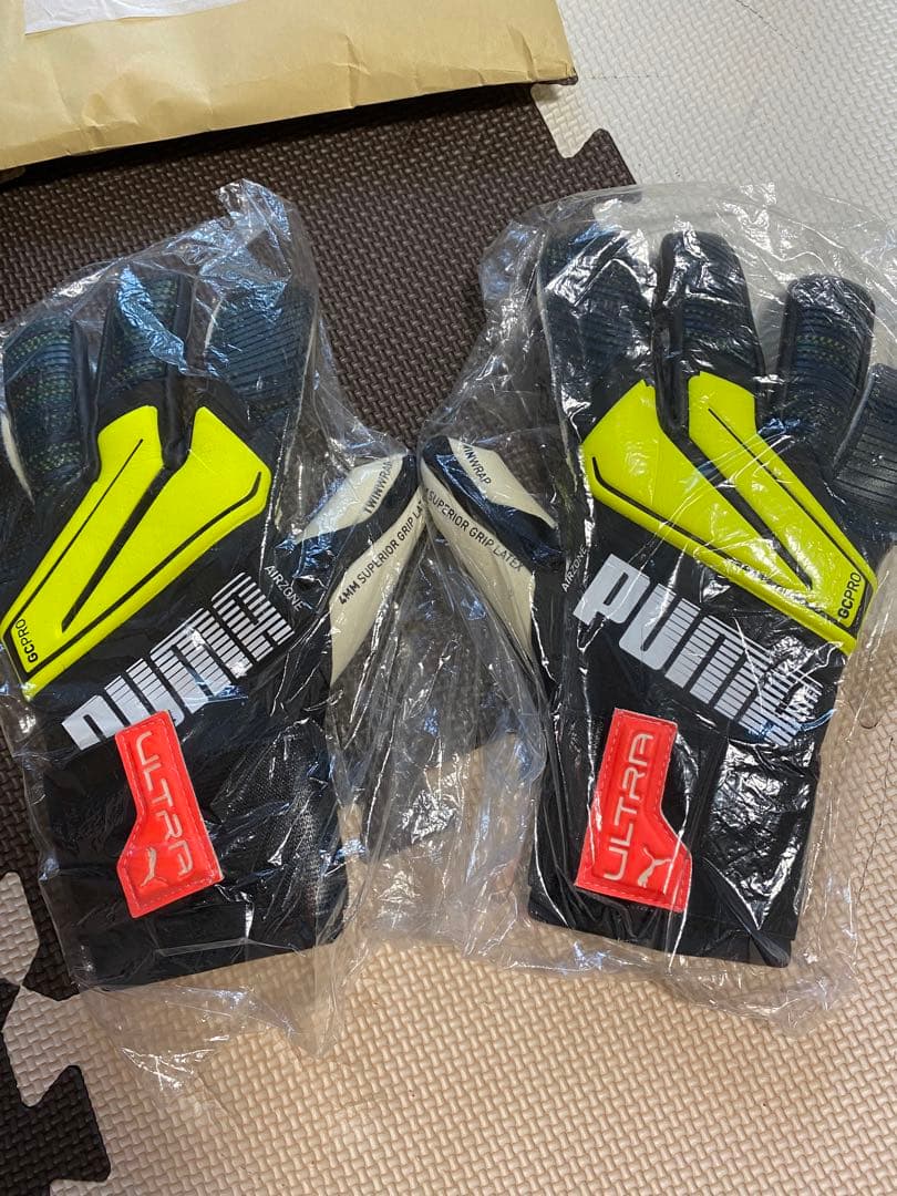 プーマ　キーパーグローブ